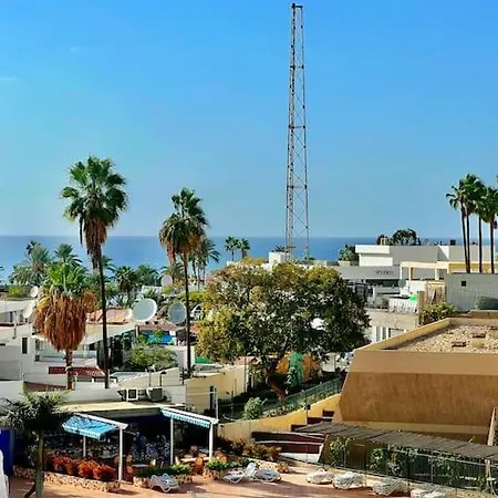 Sunny On The Paradise Coast. *