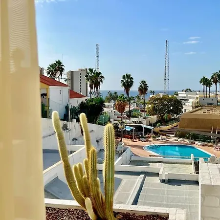 Sunny On The Paradise Coast. Appartamento Arona (Tenerife)