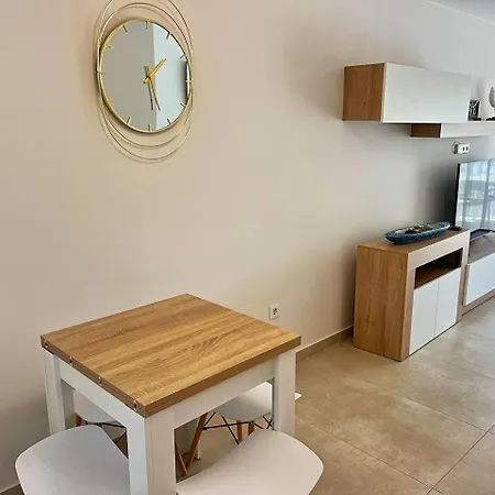 شقة Sunny On The Paradise Coast.