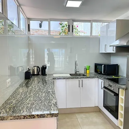 شقة Sunny On The Paradise Coast. *