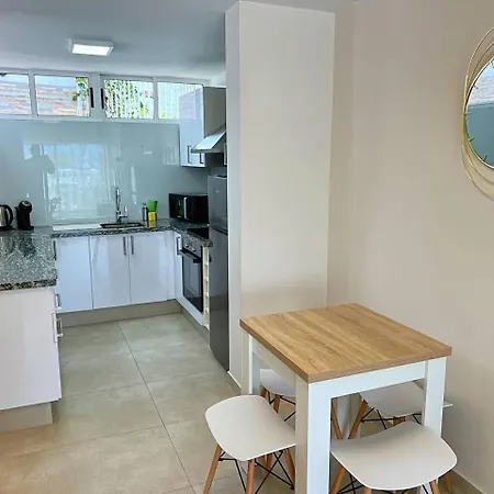 شقة Sunny On The Paradise Coast. *